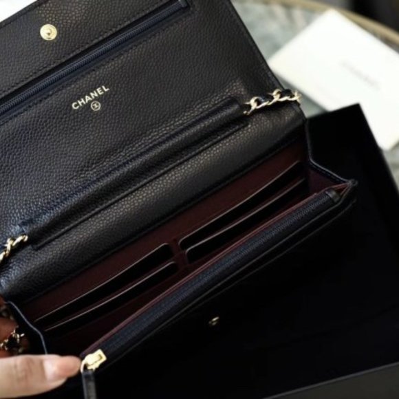 Chanel NWOT Wallet on Chain Quilted Caviar black and gold - Picture 8 of 9